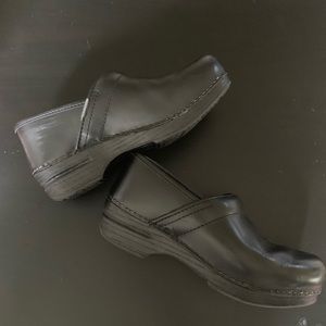 Dansko XP Professional Black Clog - Slip resistant